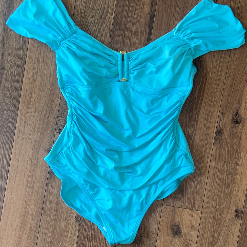 Kenneth Cole one piece swimsuit Large